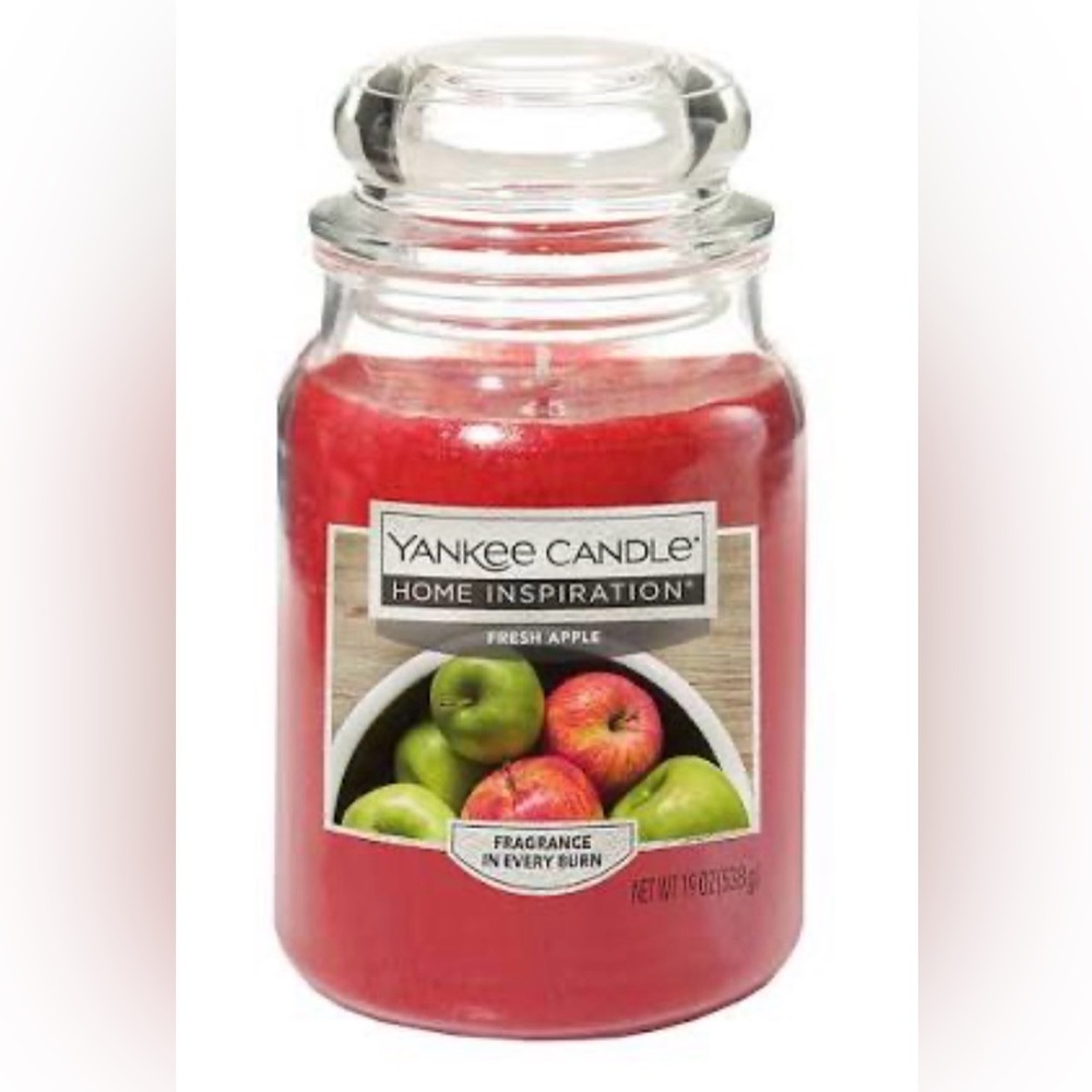Yankee Candle Fresh Apple Jar Candle - Red